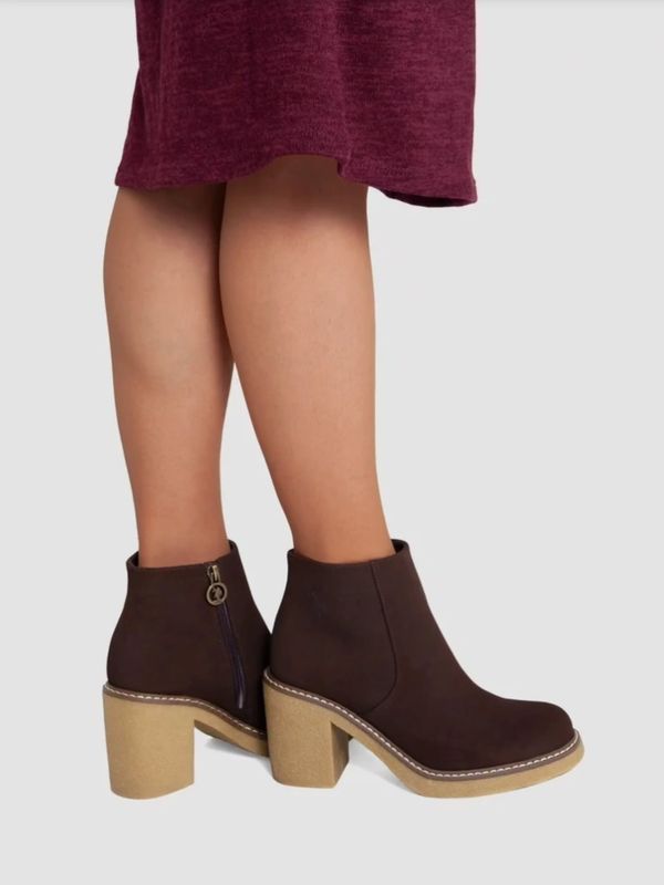 U.S. Polo Assn. Boots, brown & black
